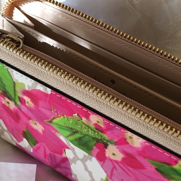 🍃🌸 Kate Spade Wallet NWT 🌸🍃 - Picture 6 of 16